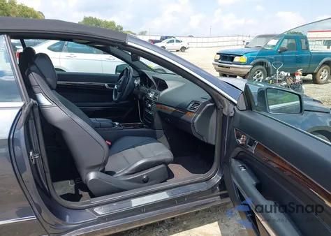 2014 Mercedes-Benz E 350 z USA, uszkodzony, nr VIN WDDKK5KF2EF278992